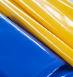 PVC halli hooldus - regulaarne puhastamine pikendab PVc materjali kasutusiga.
