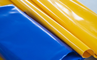 PVC halli hooldus - regulaarne puhastamine pikendab PVc materjali kasutusiga.